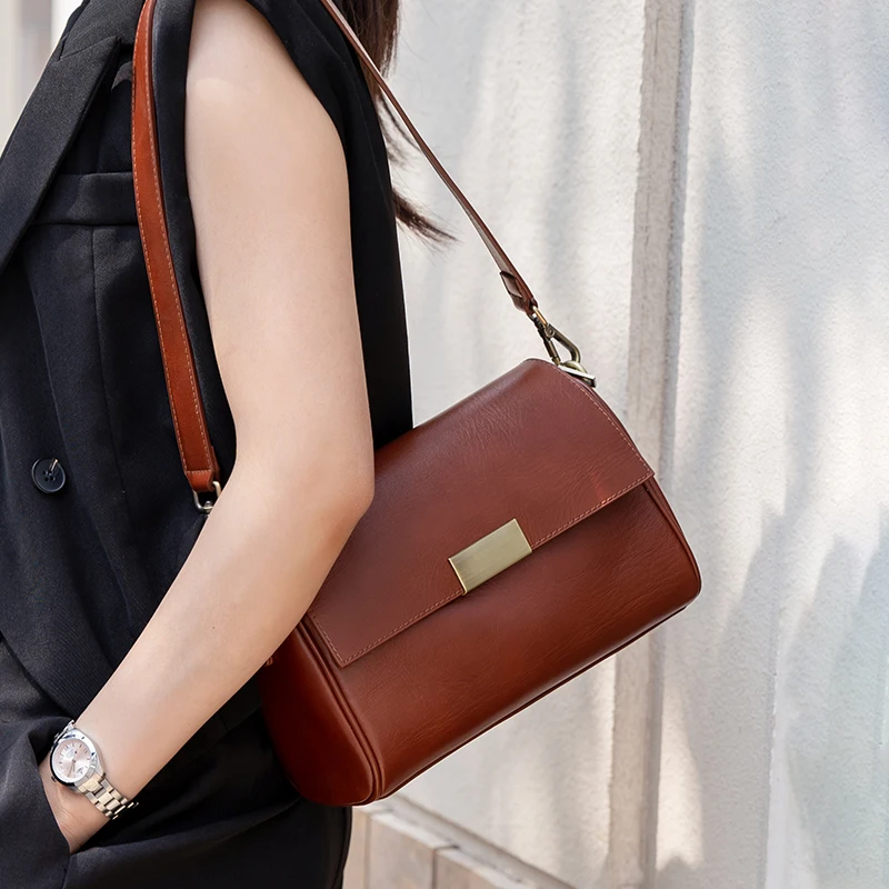 Luxury Bags Wholesale - 소가죽 여성 숄더백 크로스백 레트로 다용도