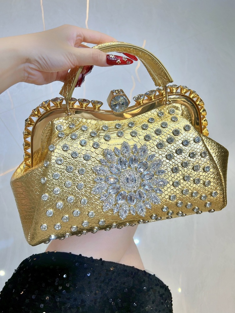 여성을위한 높은 수준의 질감 라인 석 악어 패턴 토트  - Luxury Bags Level 리뷰 및 가격
